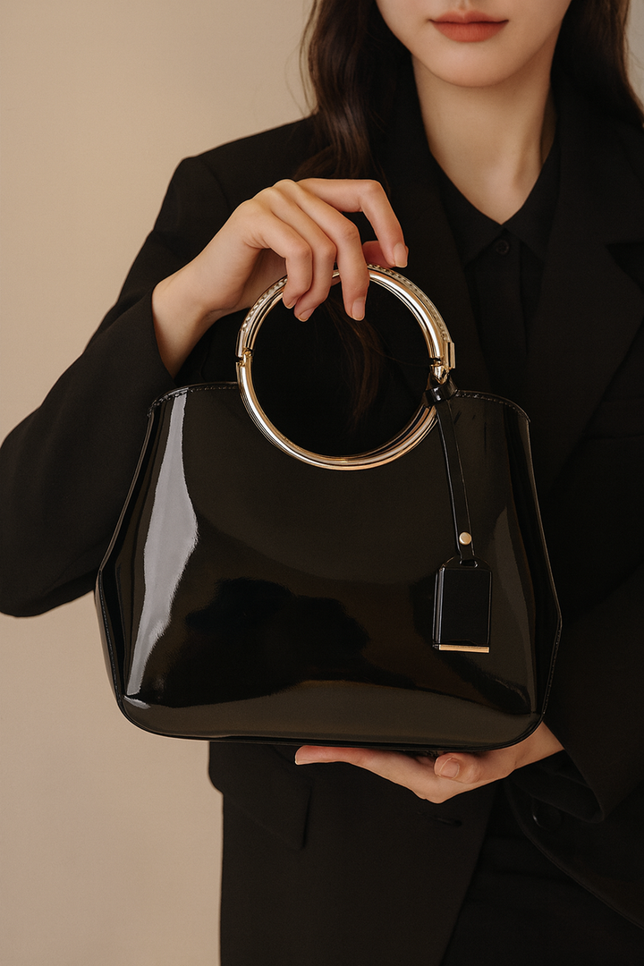 Olivia | Elegantna Torbica s Metalnim Obručem